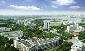 江汉大学